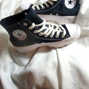Converse Women's Chuck Taylor All Star Lugged Hi Platform Sneaker